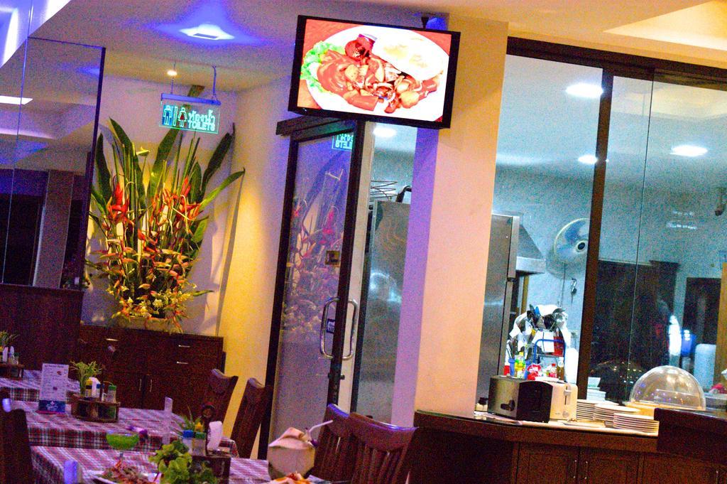 Orchid Resortel Patong Extérieur photo